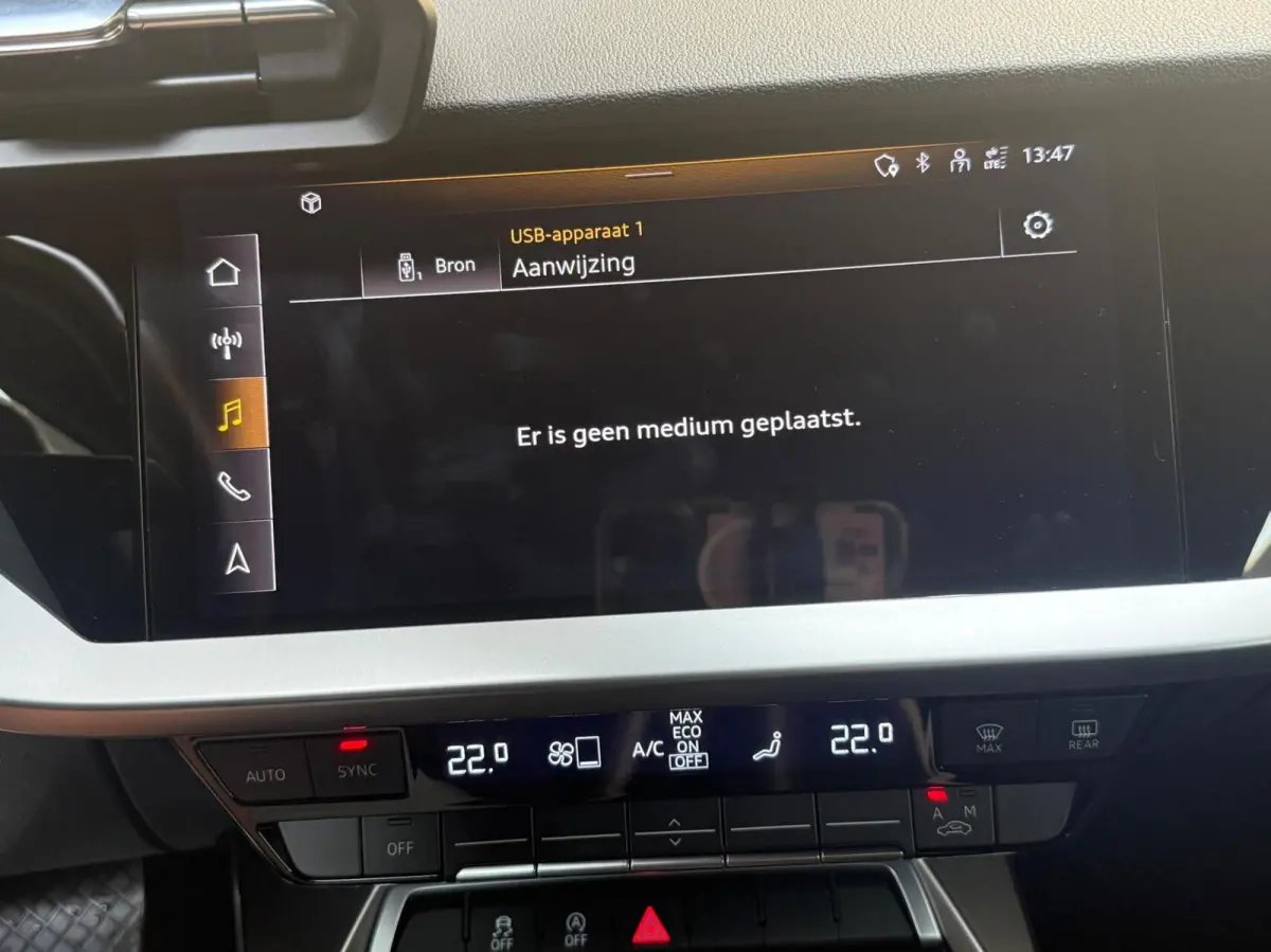 30 TFSI Advanced edition Automaat | Sportstoelen | LED verlichting | Climate & cruise control | Apple CarPlay/Android Auto | Navigatiesysteem | DAB ontvangst | Parkeersensoren achter