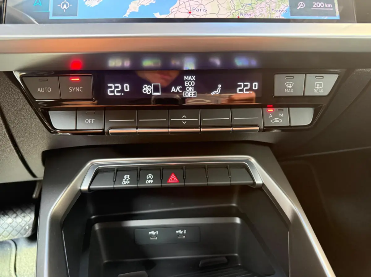 30 TFSI Advanced edition Automaat | Sportstoelen | LED verlichting | Climate & cruise control | Apple CarPlay/Android Auto | Navigatiesysteem | DAB ontvangst | Parkeersensoren achter