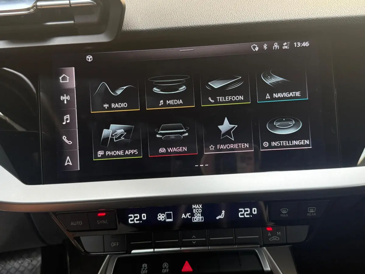 30 TFSI Advanced edition Automaat | Sportstoelen | LED verlichting | Climate & cruise control | Apple CarPlay/Android Auto | Navigatiesysteem | DAB ontvangst | Parkeersensoren achter