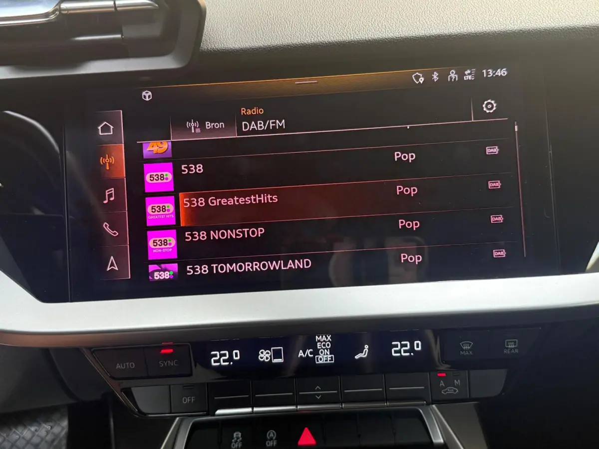 30 TFSI Advanced edition Automaat | Sportstoelen | LED verlichting | Climate & cruise control | Apple CarPlay/Android Auto | Navigatiesysteem | DAB ontvangst | Parkeersensoren achter