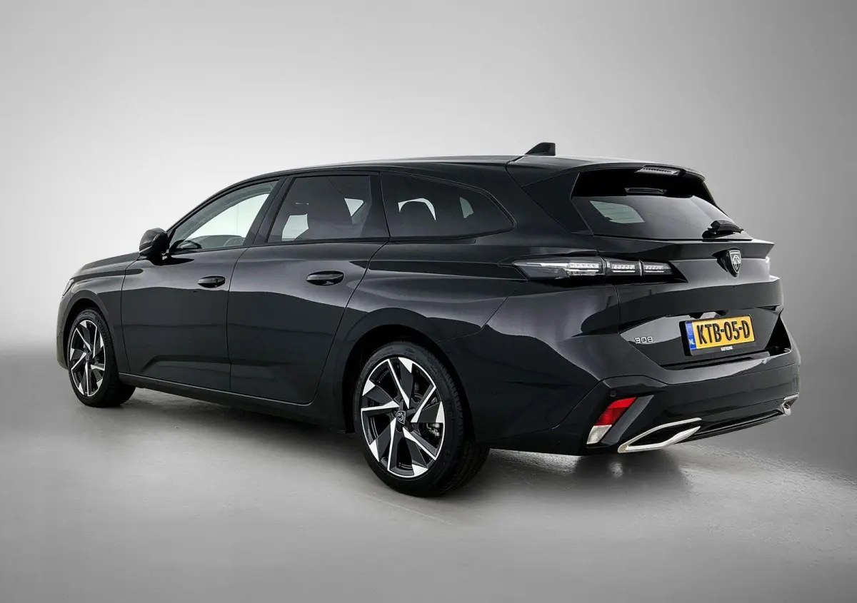 1.2 Hybrid 145pk Allure Automaat | 360 Camera | Climate Control | Adaptieve Cruise Control | LED | 17"LMV | Keyless Entry/Start | Apple Carplay/Android Auto |