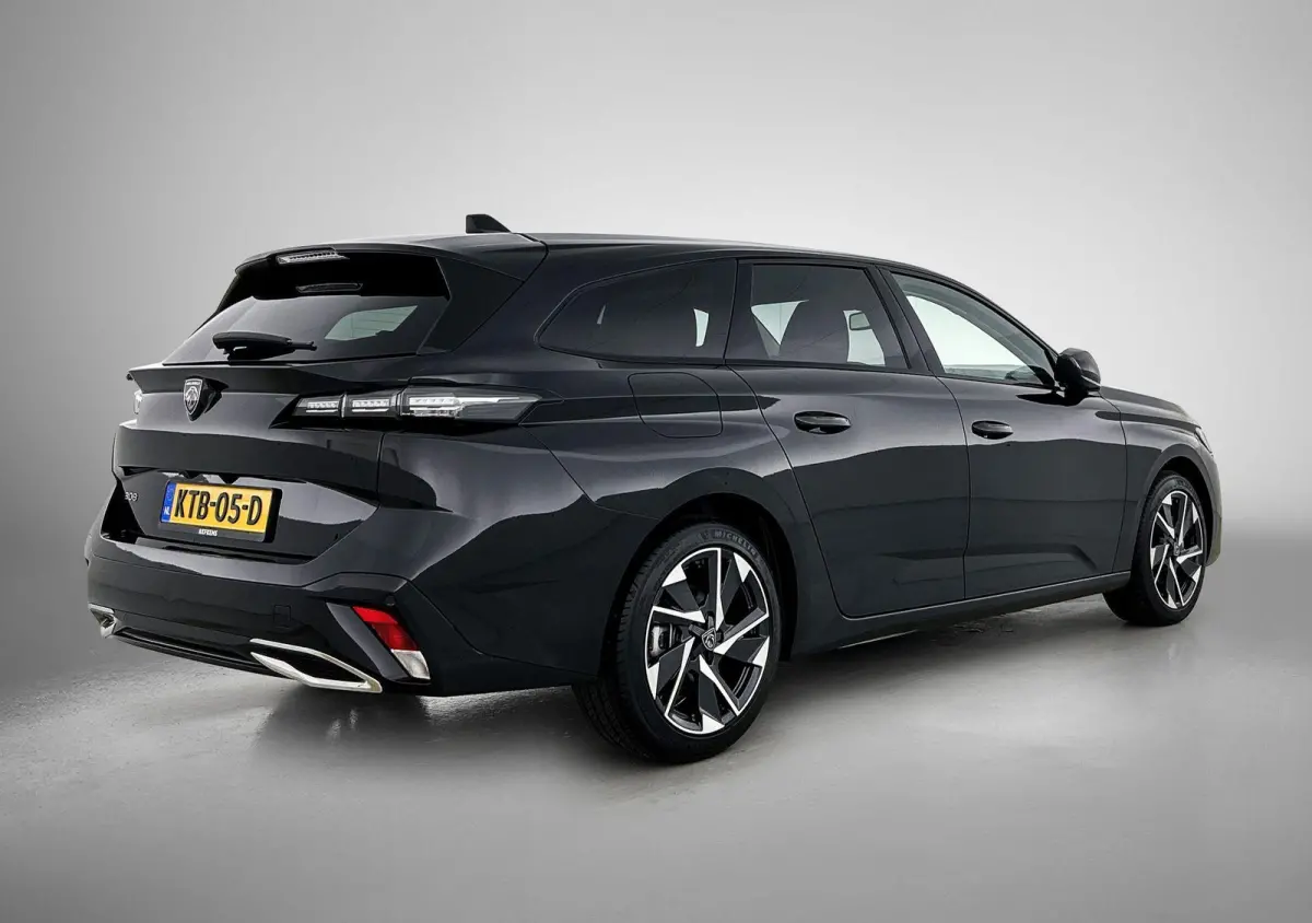 1.2 Hybrid 145pk Allure Automaat | 360 Camera | Climate Control | Adaptieve Cruise Control | LED | 17"LMV | Keyless Entry/Start | Apple Carplay/Android Auto |
