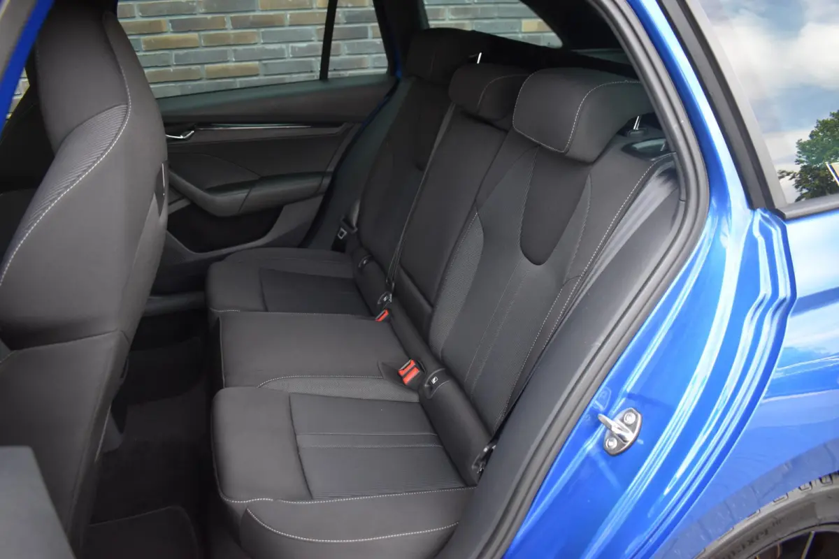 1.0 e-TSI Sport Business