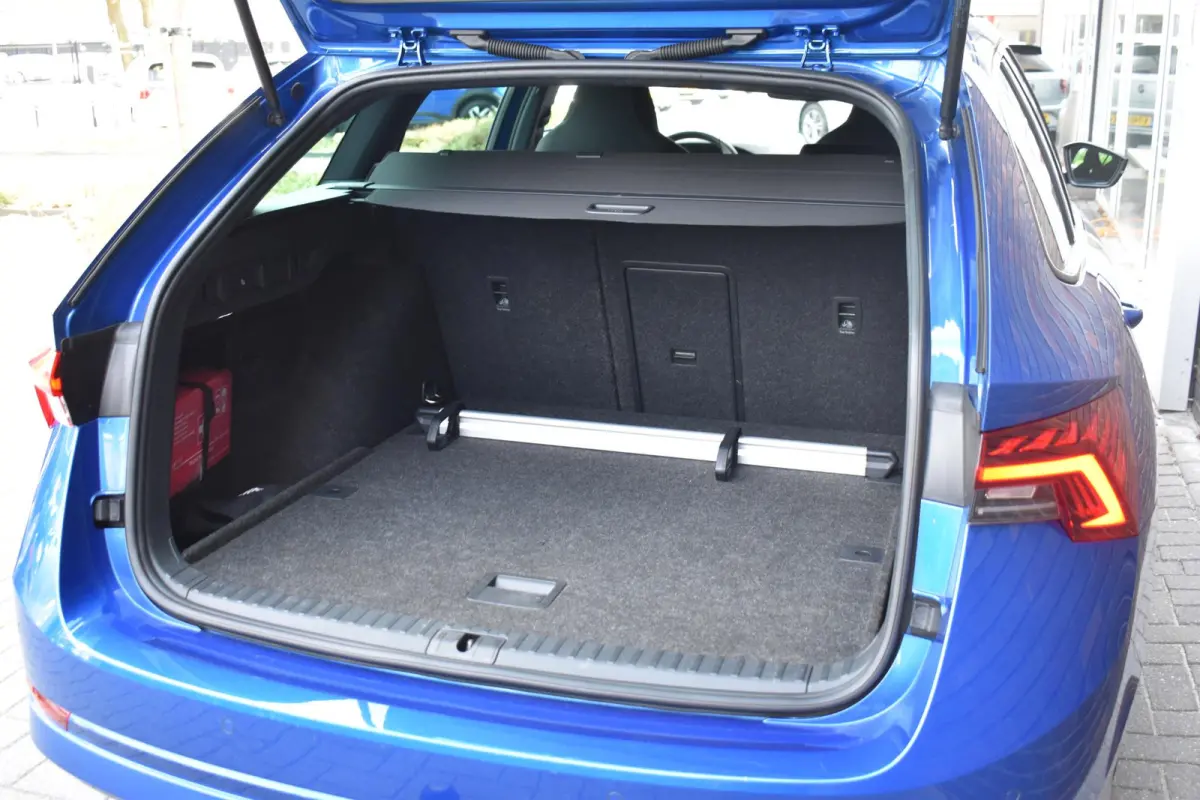 1.0 e-TSI Sport Business