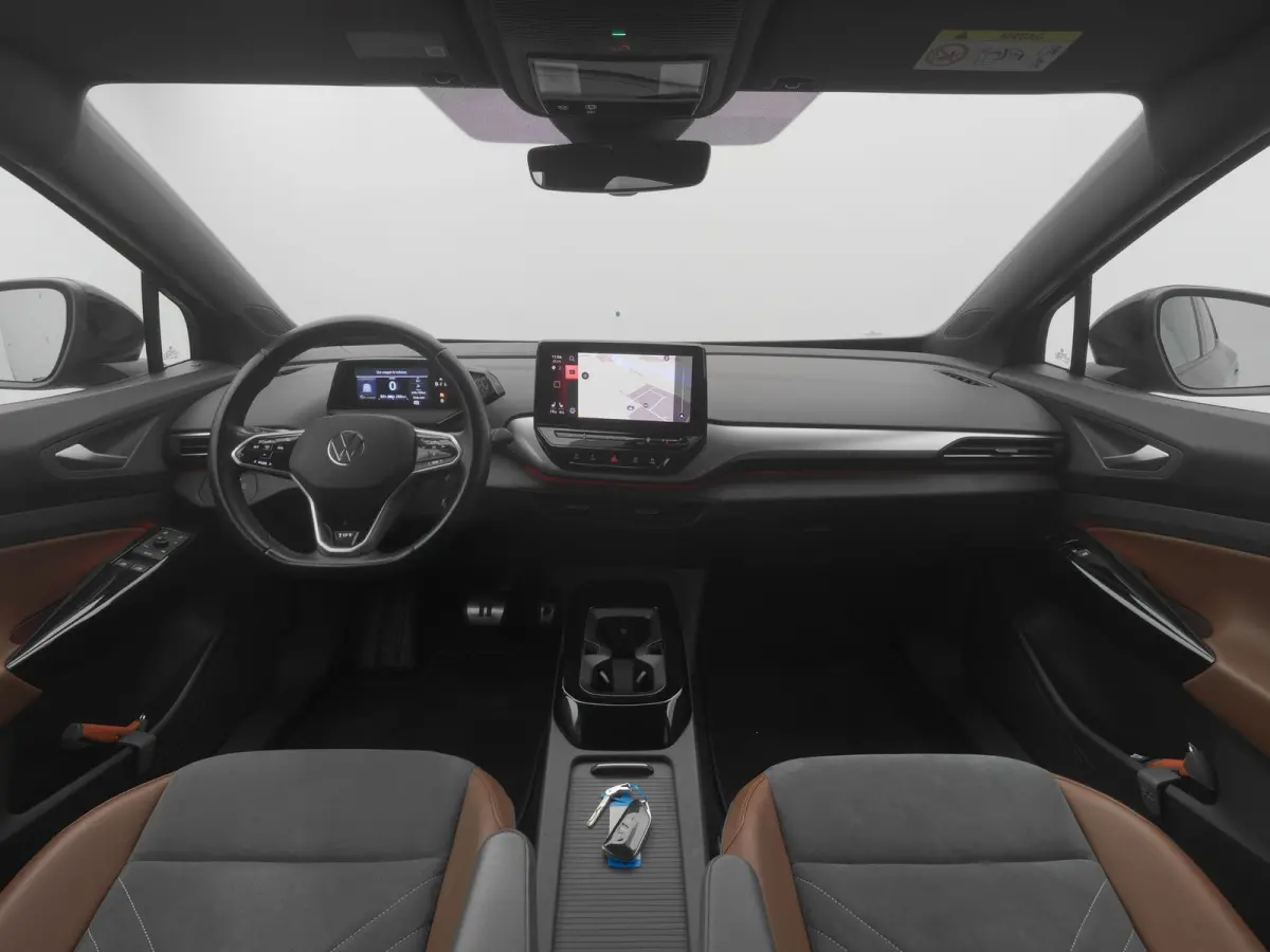 First 77 kWh | EXPORT ONLY € 13.850,- | CAMERA | ADAPTIVE | STOEL- EN STUURVERW.