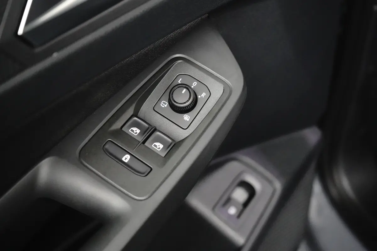 Tranist 1.5 PHEV Limited Dodenhoekherkening | adaptive cruise | Carplay | 110 km elektrische actieradius |