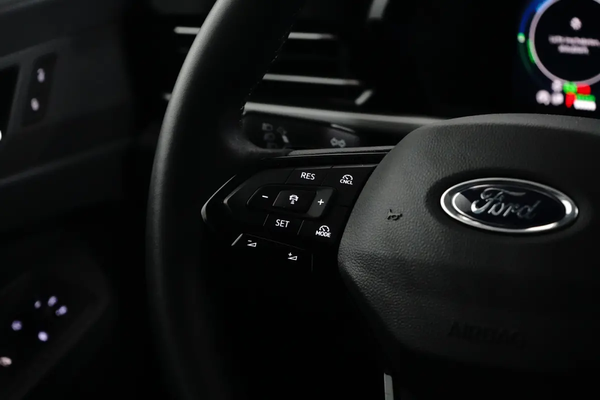 Tranist 1.5 PHEV Limited Dodenhoekherkening | adaptive cruise | Carplay | 110 km elektrische actieradius |