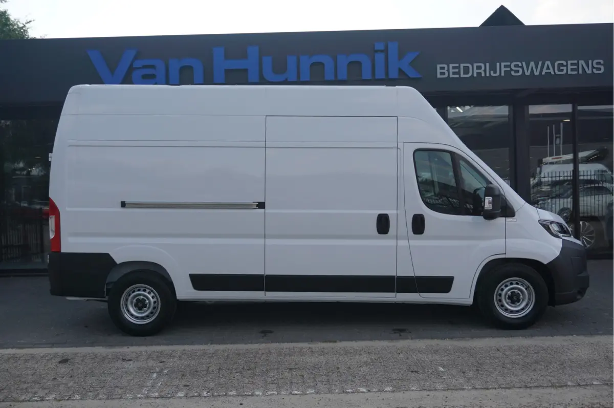 Heavy 35 2.2 140PK L3H3 BPM VRIJ!! Navi, Camera, Climate, Betimmering, LED, Trekhaak!! NR.