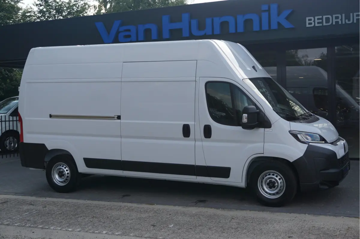 Heavy 35 2.2 140PK L3H3 BPM VRIJ!! Navi, Camera, Climate, Betimmering, LED, Trekhaak!! NR.