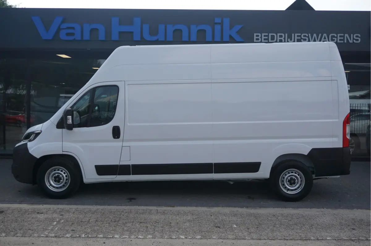 Heavy 35 2.2 140PK L3H3 BPM VRIJ!! Navi, Camera, Climate, Betimmering, LED, Trekhaak!! NR.