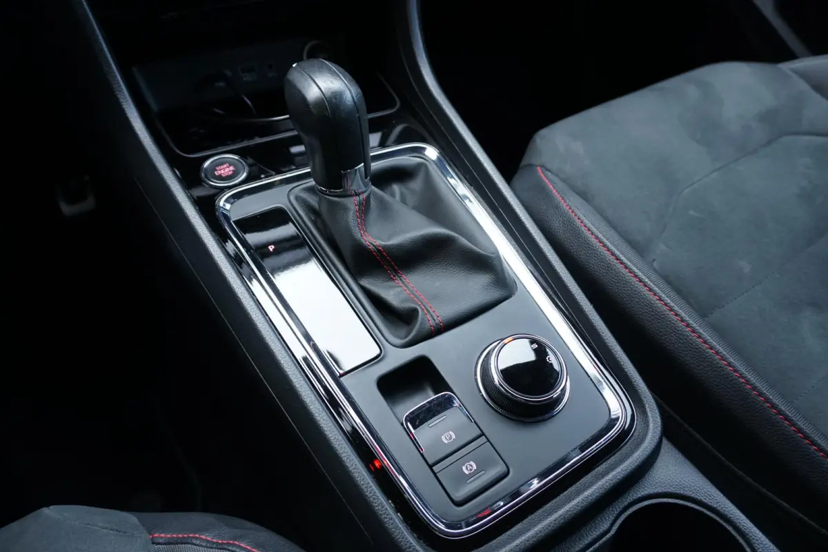 1.5 TSI FR Business Intense + CAMERA / ALCANTARA / ELEK. KOFFERKLEP / ACC