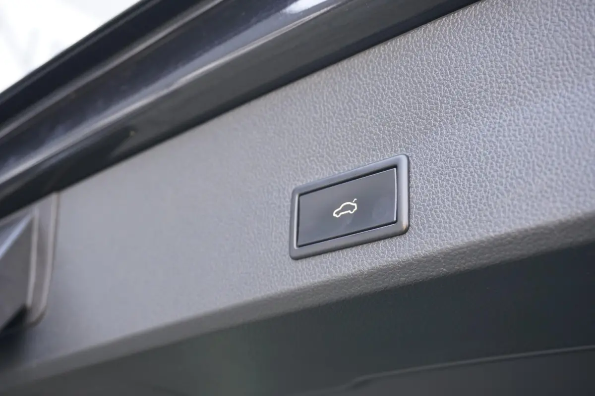 1.5 TSI FR Business Intense + CAMERA / ALCANTARA / ELEK. KOFFERKLEP / ACC