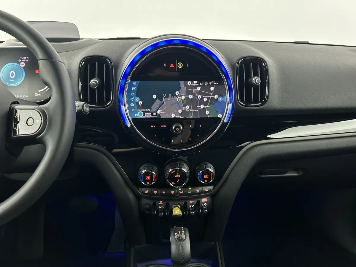 Cooper SE ALL4 Premium Memory/Head-Up Display/Camera