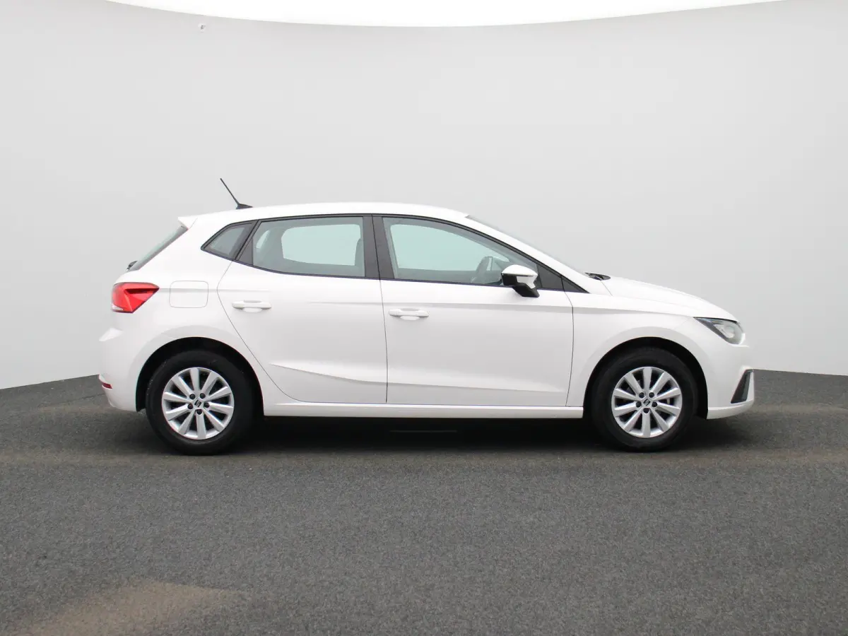 1.0 EcoTSI Style | APPLE CARPLAY - ANDROID AUTO | CLIMATE CONTROL  | CRUISE CONTROL | LED VERLICHTING | PARKEERSENSOREN ACHTER | LICHTMETALEN VELGEN |