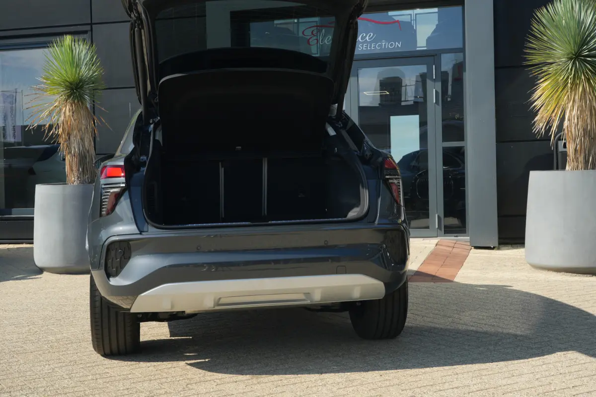1.5 e-hybrid Advanced edition | 272 PK | Keyless | Adaptive Cruise | Camera | 19" | Audi Q3 Sportback 1.5 e-hybrid Advanced edition 272 PK met automatische transmissie, 19-inch lichtmetalen 
