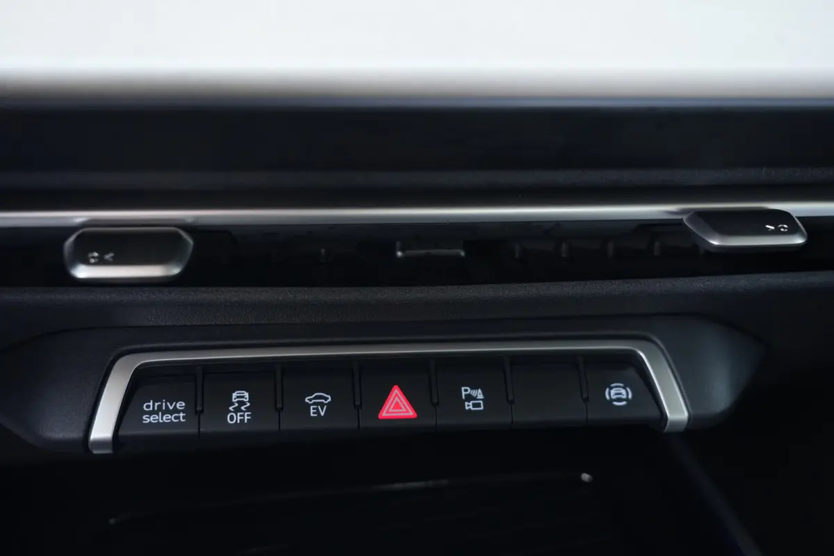 1.5 e-hybrid Advanced edition | 272 PK | Keyless | Adaptive Cruise | Camera | 19" | Audi Q3 Sportback 1.5 e-hybrid Advanced edition 272 PK met automatische transmissie, 19-inch lichtmetalen 