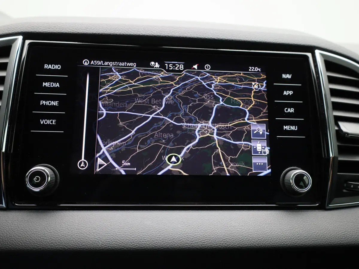 1.5 TSI ACT Business Edition | NAVIGATIE | KEYLESS | PARKEERSENSOREN | NAVIGATIE | BLUETOOTH | CLIMATE CONTROL | CRUISE CONTROL |