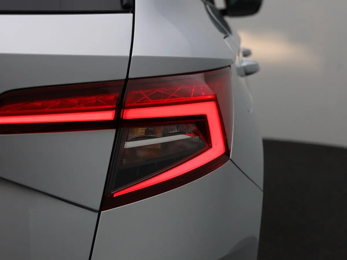 1.5 TSI ACT Business Edition | NAVIGATIE | KEYLESS | PARKEERSENSOREN | NAVIGATIE | BLUETOOTH | CLIMATE CONTROL | CRUISE CONTROL |