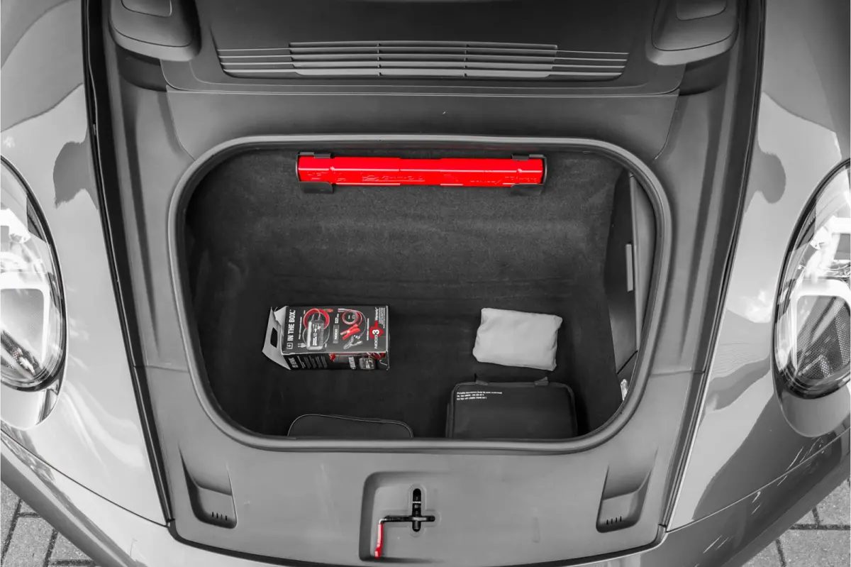 3.0 Carrera NL-Auto Sportuitlaat Sportstoelen Plus 21"