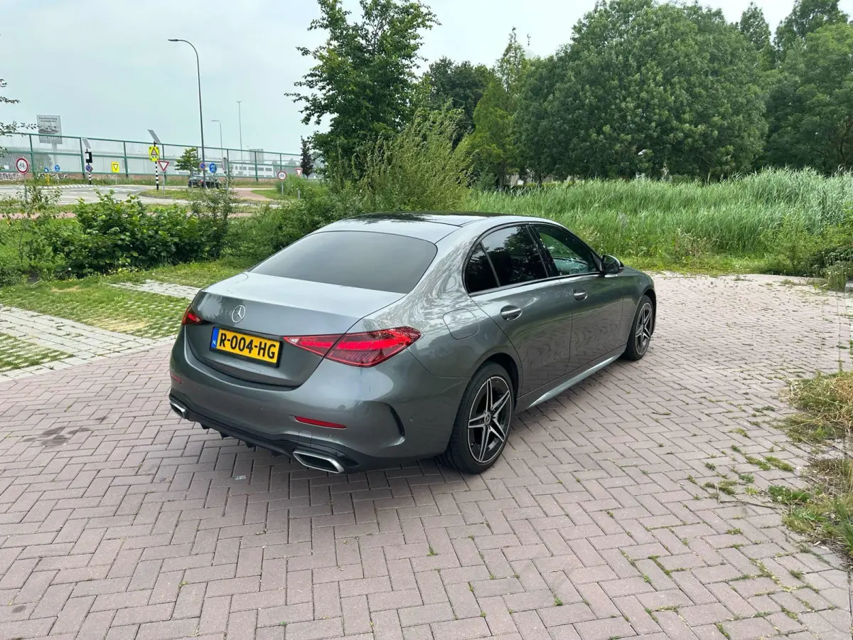 300 e AMG Line 313 PK | Navigatie | Climate Control | Stoelverwarming | Cruise Control | Achteruitrijcamera | Panoramadak | Elektrisch verstelbare stoelen |