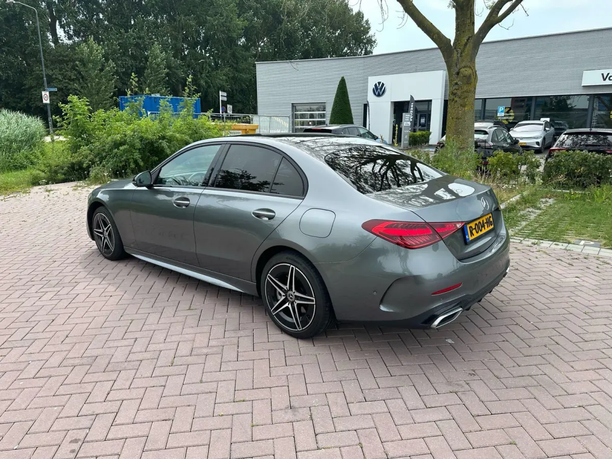 300 e AMG Line 313 PK | Navigatie | Climate Control | Stoelverwarming | Cruise Control | Achteruitrijcamera | Panoramadak | Elektrisch verstelbare stoelen |