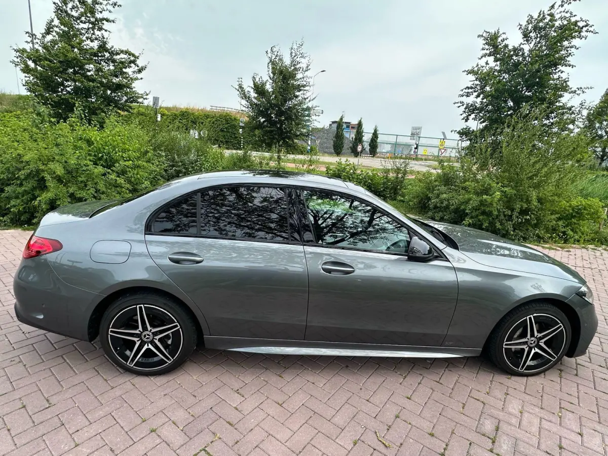 300 e AMG Line 313 PK | Navigatie | Climate Control | Stoelverwarming | Cruise Control | Achteruitrijcamera | Panoramadak | Elektrisch verstelbare stoelen |