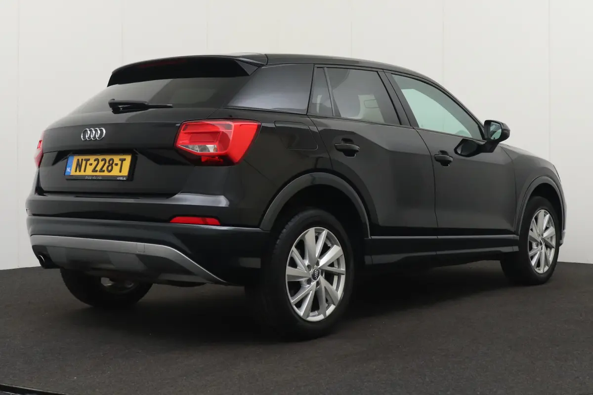 1.0 TFSI Aut. Pro Line Cruise LMV 17" Park. Sens