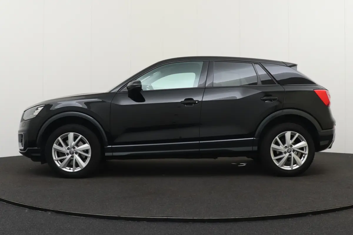 1.0 TFSI Aut. Pro Line Cruise LMV 17" Park. Sens