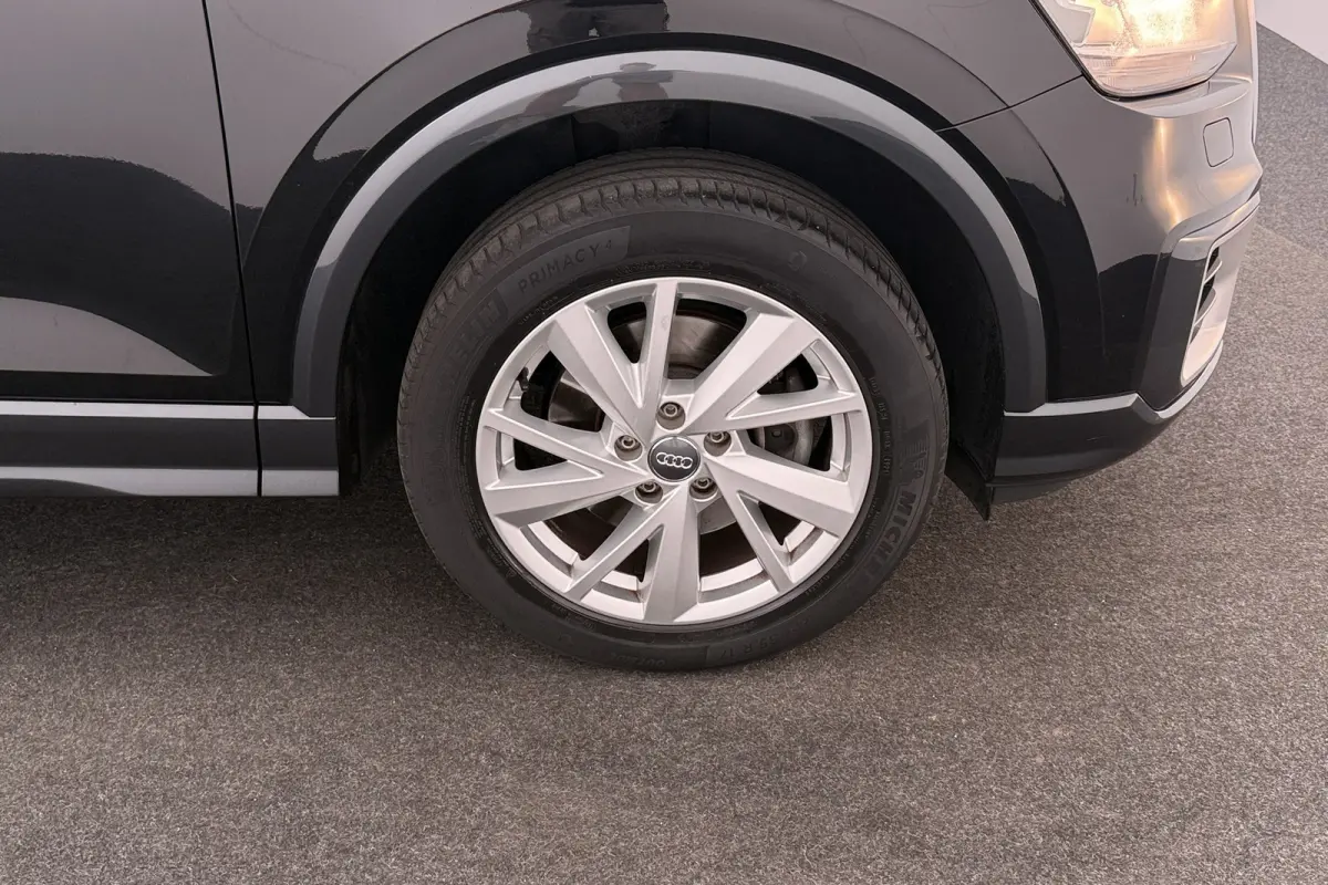 1.0 TFSI Aut. Pro Line Cruise LMV 17" Park. Sens