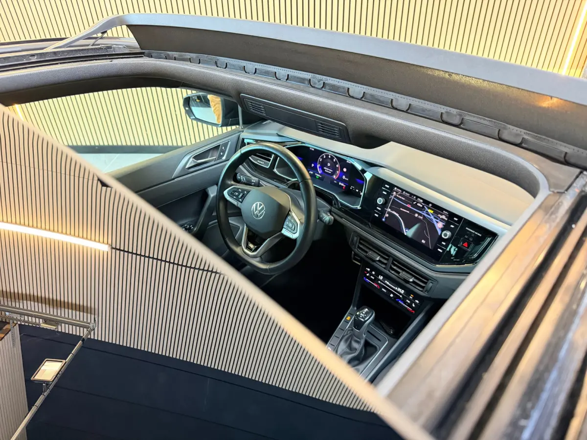 1.0 TSI 3X R-Line|PANO|IQ LIGHT|ACC|CAMERA|CARPLAY|FABRIEKSGARANTIE 2027|DEALER ONDERHOUDEN|2025|BOMVOL!