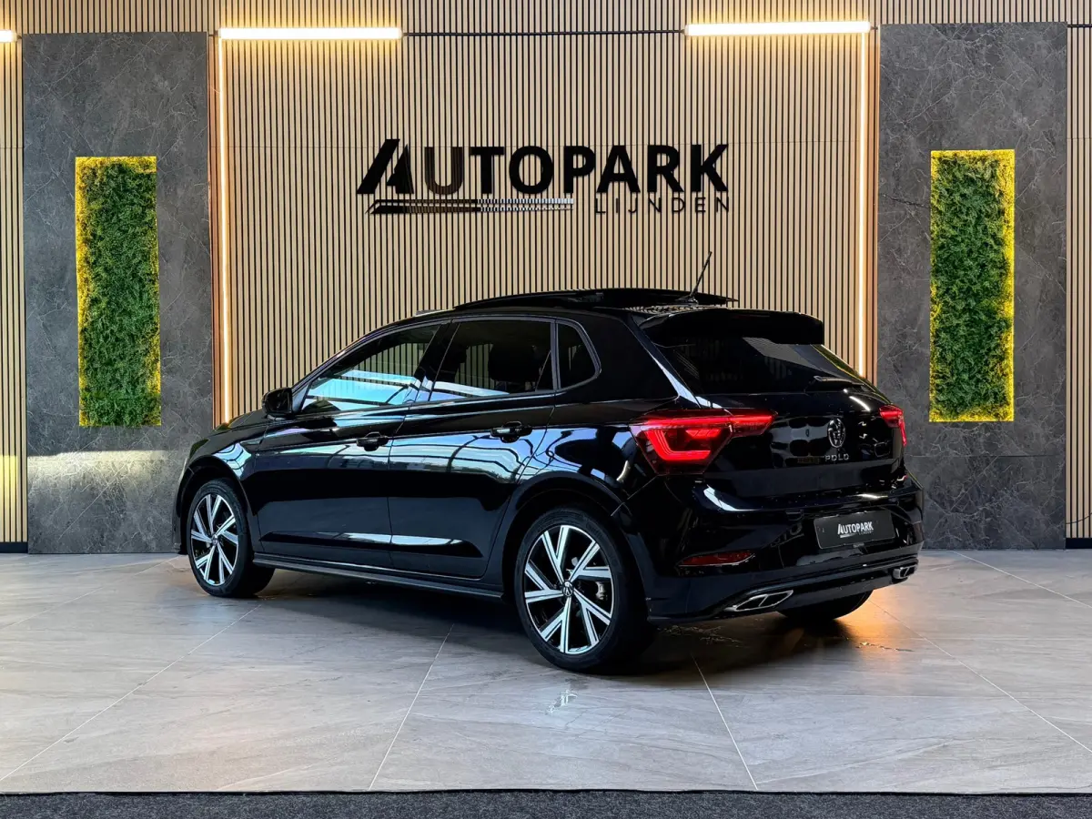 1.0 TSI 3X R-Line|PANO|IQ LIGHT|ACC|CAMERA|CARPLAY|FABRIEKSGARANTIE 2027|DEALER ONDERHOUDEN|2025|BOMVOL!