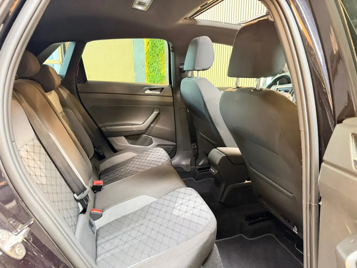 1.0 TSI 3X R-Line|PANO|IQ LIGHT|ACC|CAMERA|CARPLAY|FABRIEKSGARANTIE 2027|DEALER ONDERHOUDEN|2025|BOMVOL!