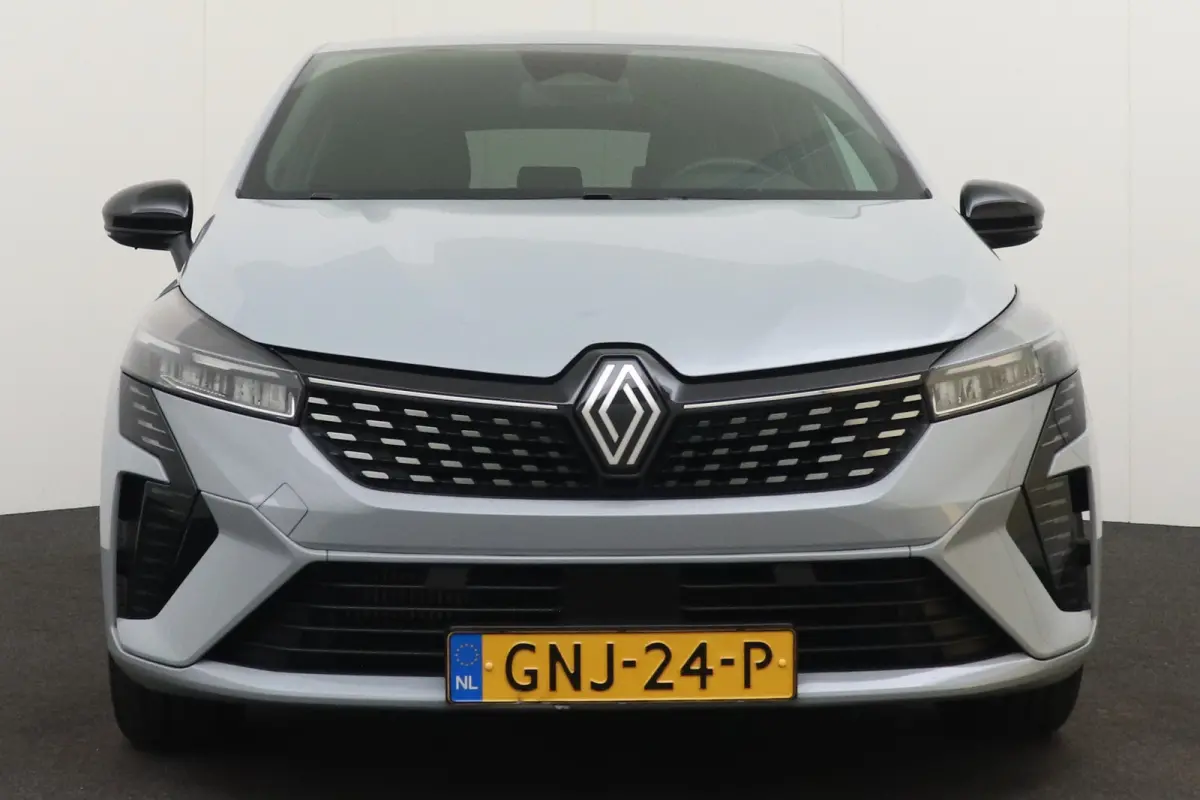 1.0T 90 PK Techno+ Carplay Camera Climate