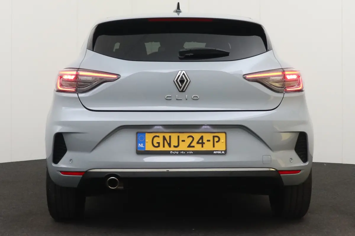 1.0T 90 PK Techno+ Carplay Camera Climate