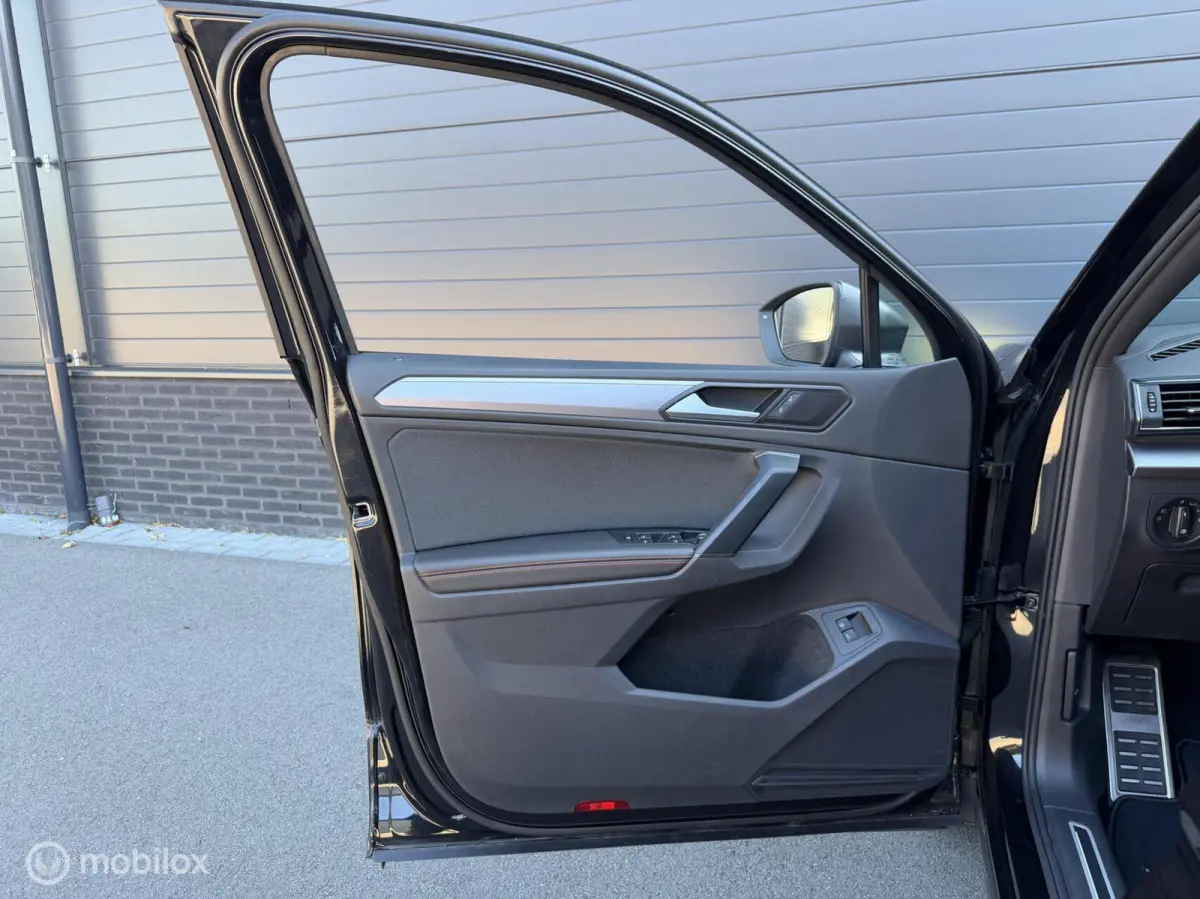 1.4 TSI e-Hybrid PHEV FR Business CLIMA*ADAB*360*ACC*VIRTUALD*ENZV...