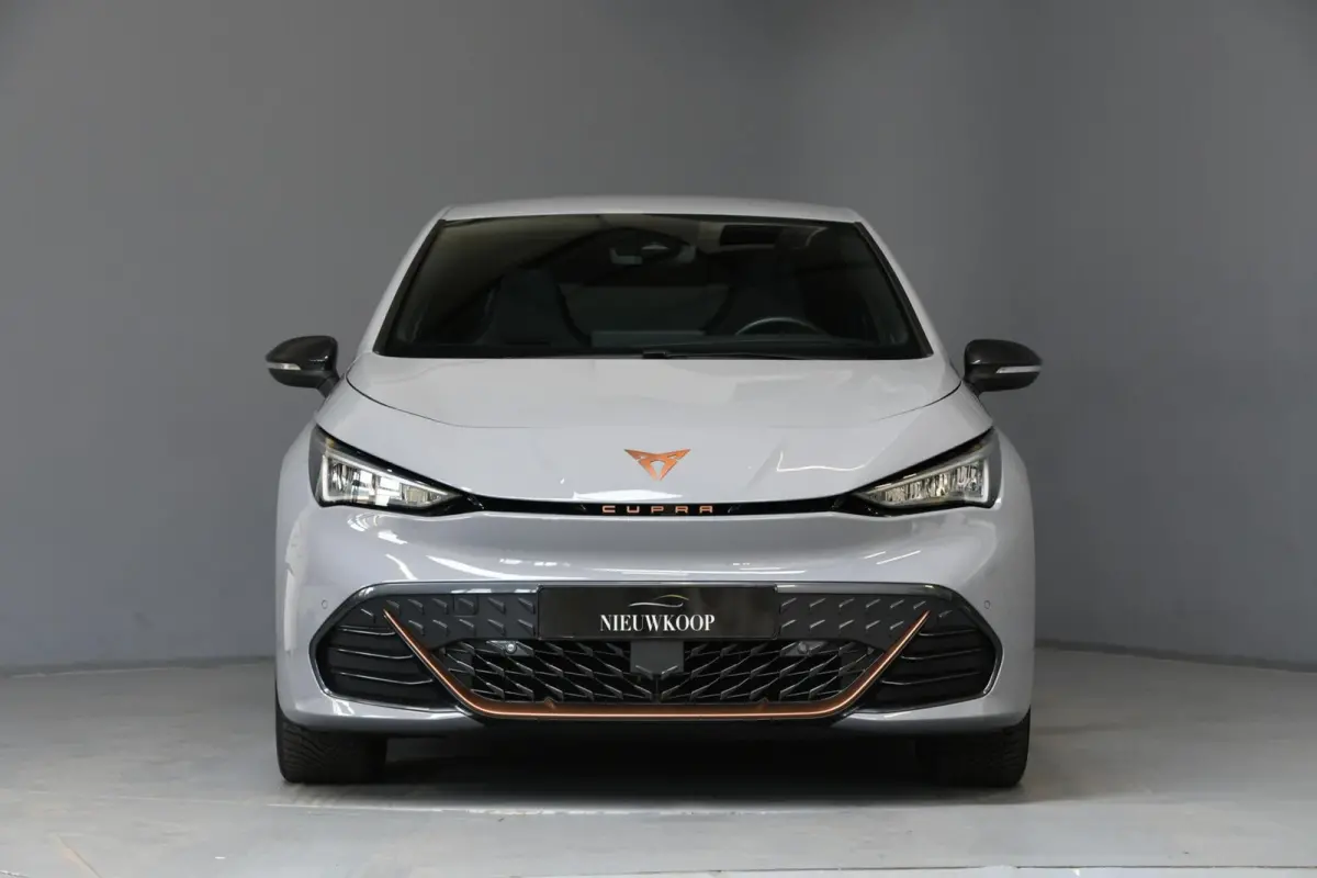 Performance 82 kWh | SOH 100% | VOL IN OPTIES