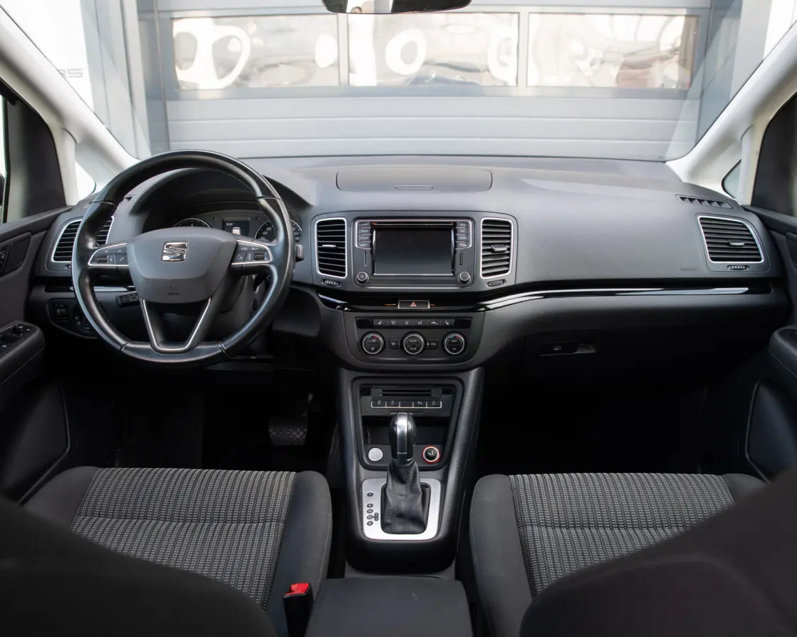 1.4 TSI Style DSG PANODAK, GEINTERGREERDE KINDERZITJES, ELEK. TREKHAAK