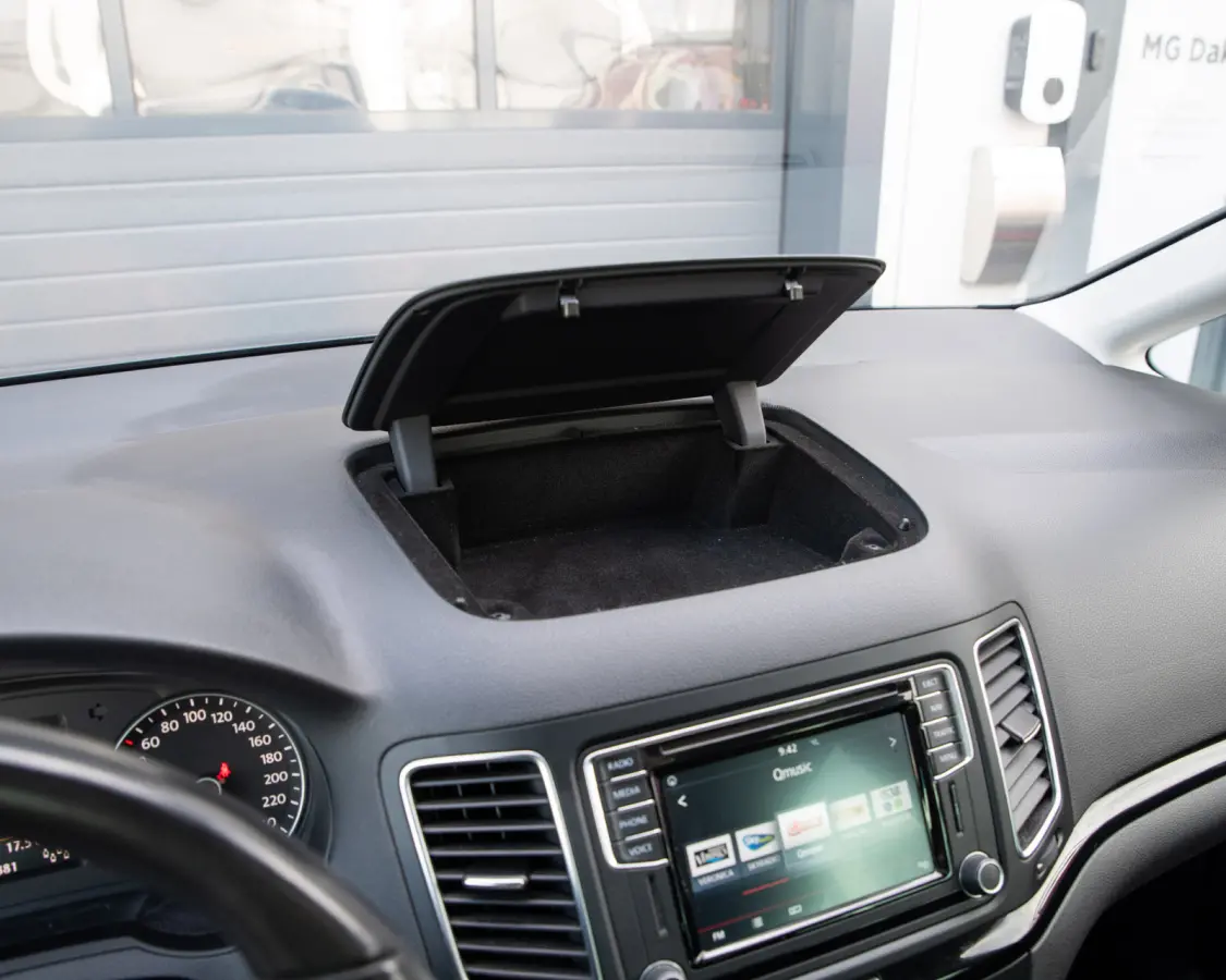1.4 TSI Style DSG PANODAK, GEINTERGREERDE KINDERZITJES, ELEK. TREKHAAK