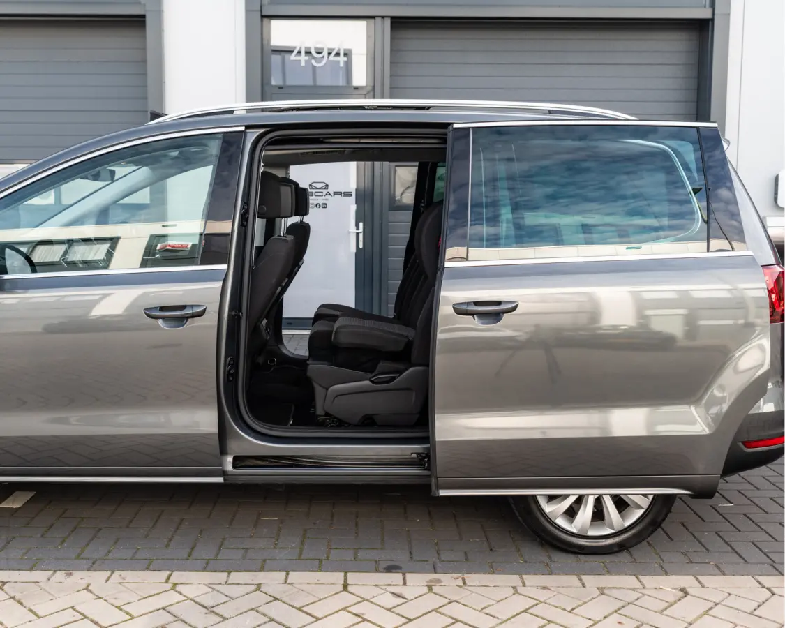 1.4 TSI Style DSG PANODAK, GEINTERGREERDE KINDERZITJES, ELEK. TREKHAAK