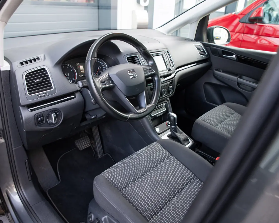 1.4 TSI Style DSG PANODAK, GEINTERGREERDE KINDERZITJES, ELEK. TREKHAAK