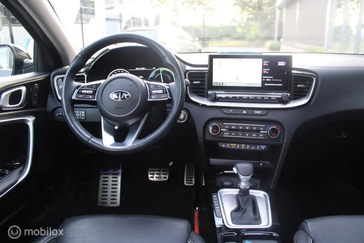 1.6 GDi PHEV ExecutiveLine 1e Eig NL Auto | Panoramadak | Leer | Stoelverwarming en Koeling.