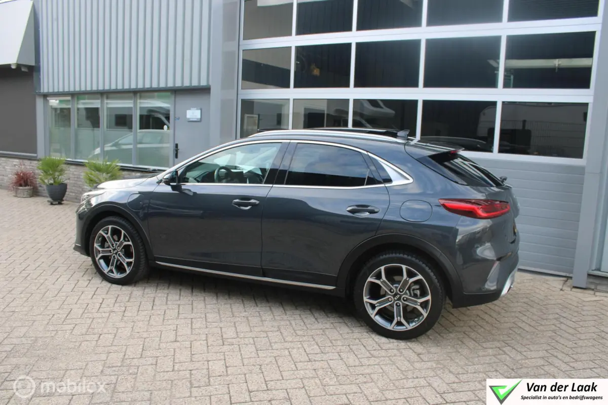 1.6 GDi PHEV ExecutiveLine 1e Eig NL Auto | Panoramadak | Leer | Stoelverwarming en Koeling.