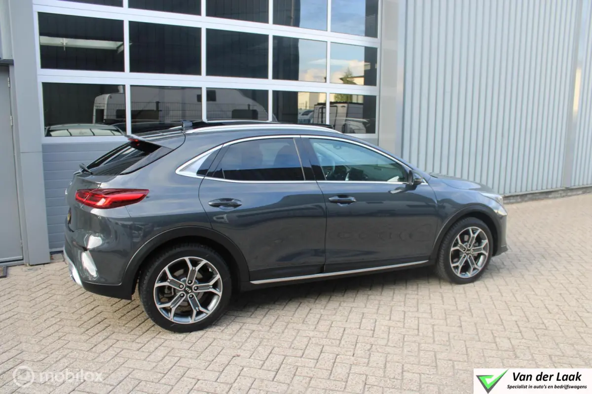 1.6 GDi PHEV ExecutiveLine 1e Eig NL Auto | Panoramadak | Leer | Stoelverwarming en Koeling.