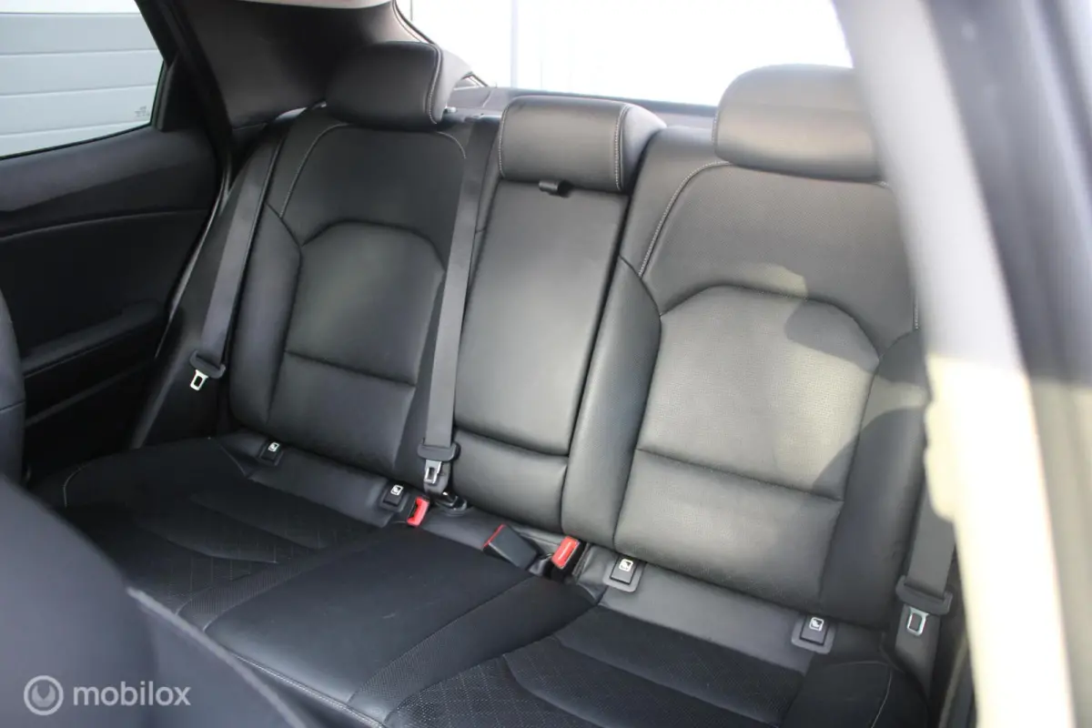 1.6 GDi PHEV ExecutiveLine 1e Eig NL Auto | Panoramadak | Leer | Stoelverwarming en Koeling.