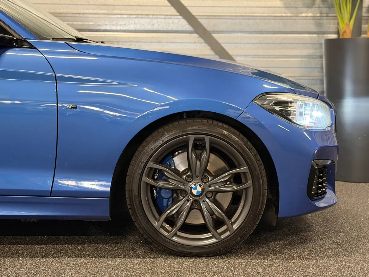 M140i xDrive Special Edition 400-PK!/VIRTUAL/NAVI/LED/H-K/SCHUIFDAK/ALCANTARA/M-PERFORMANCE-UITLAAT/12-MND-GARANTIE
