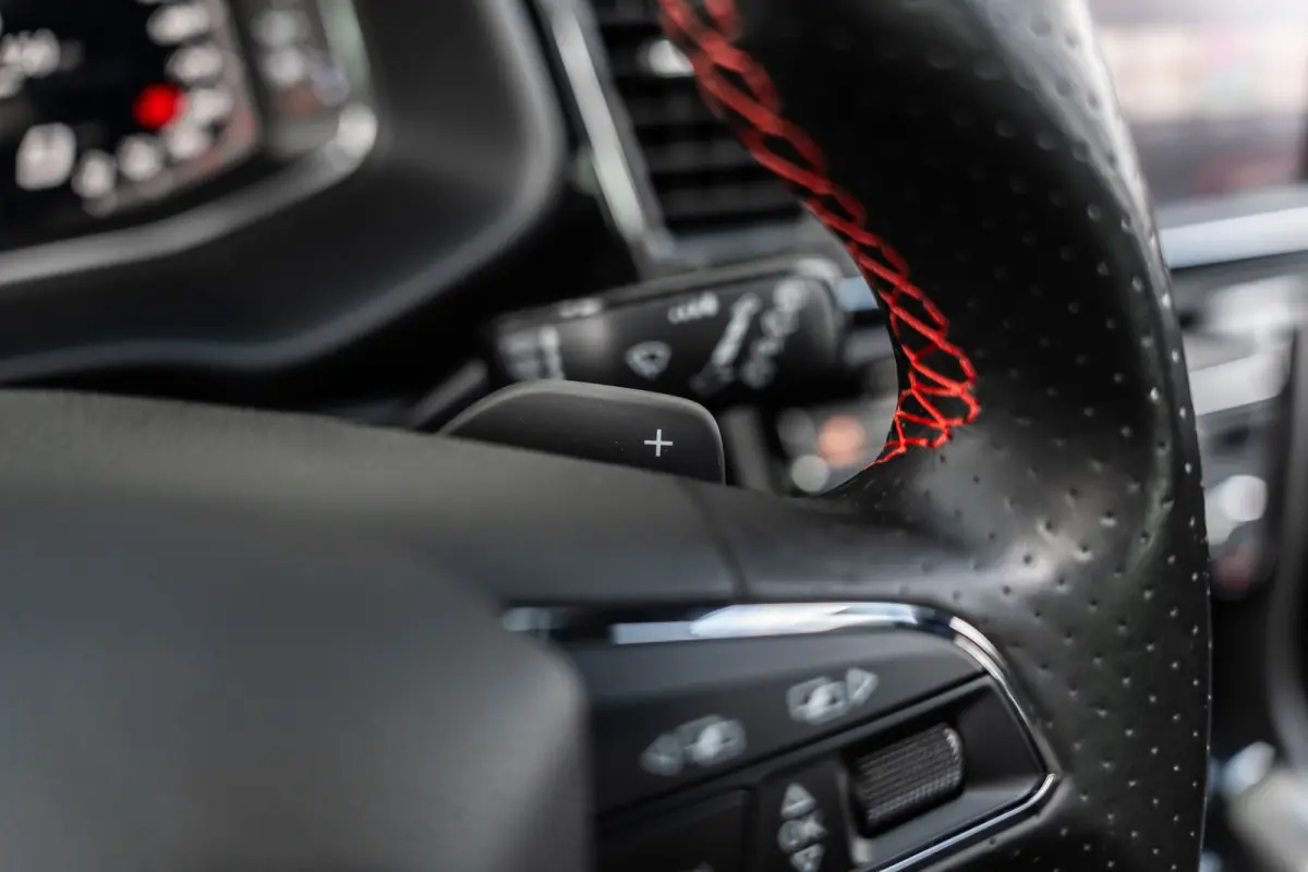 1.5 TSI FR Business Intense Black/Carbon ACC*VIRTUAL*BEATS*LANE*PANO*CAMERA