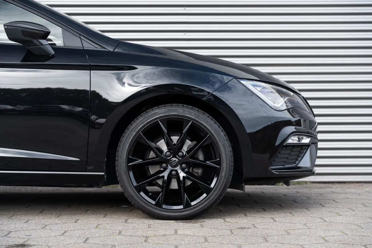 1.5 TSI FR Business Intense Black/Carbon ACC*VIRTUAL*BEATS*LANE*PANO*CAMERA