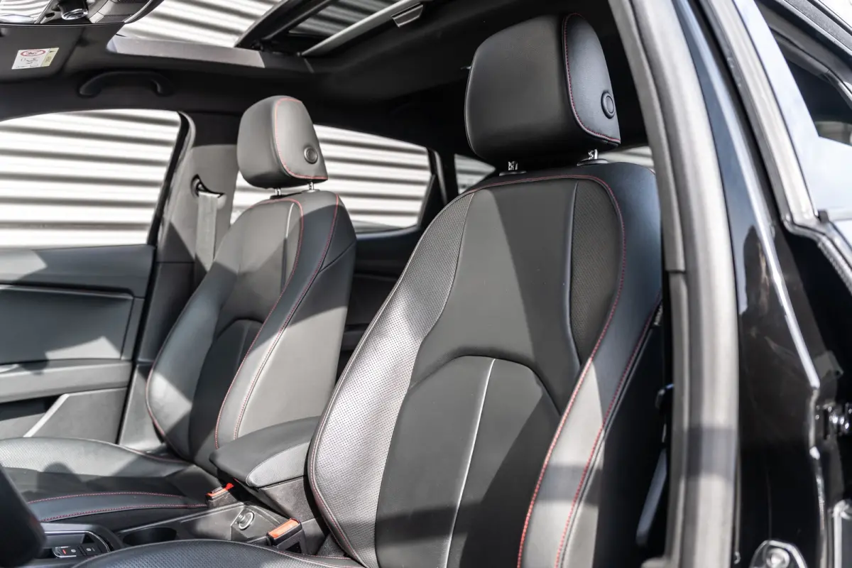 1.5 TSI FR Business Intense Black/Carbon ACC*VIRTUAL*BEATS*LANE*PANO*CAMERA