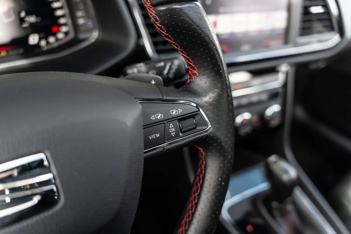 1.5 TSI FR Business Intense Black/Carbon ACC*VIRTUAL*BEATS*LANE*PANO*CAMERA