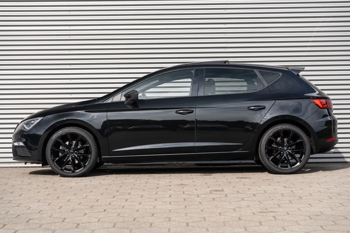 1.5 TSI FR Business Intense Black/Carbon ACC*VIRTUAL*BEATS*LANE*PANO*CAMERA